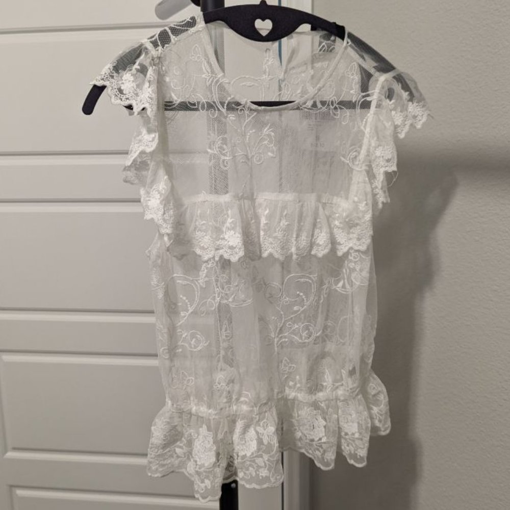 NWT Lace sleeveless top - Picture 1 of 3